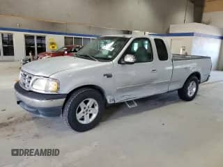 1999 Ford F-150 с VIN 1FTRX17W4XNB07407, выставлен на аукционе Copart как лот 70363585 с пробегом 181 695 миль миль и Списание • Salvage title. История ставок и продаж доступна на DreamBid. Изображение 1.