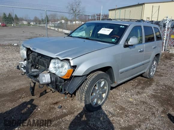 2009 Jeep Grand Cherokee with VIN 1J8HR68T29C532462, listed as a IAAI auction lot 42007581 with 136,379 mi miles and . Bid and sale history available at DreamBid. Image 19.
