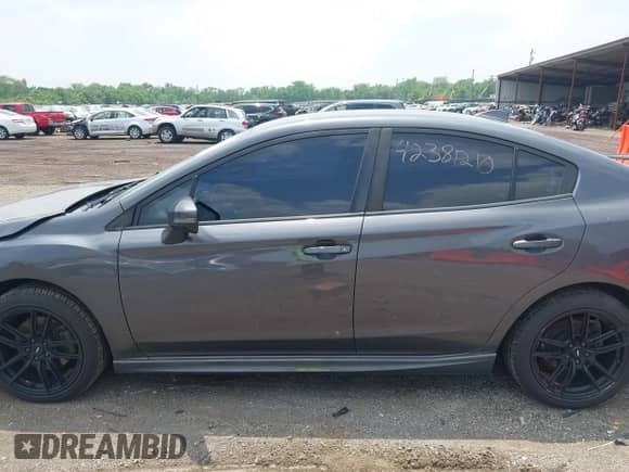 2019 Subaru Impreza Special Sports z VIN 4S3GKAJ61K3627597, wystawiony jako IAAI lot #42381210 z przebiegiem 65 575 mil mil oraz . Historia ofert i sprzedaży dostępna na DreamBid. Obrazek 14.