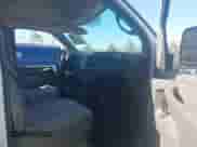 2013 Chevrolet Express Cargo z VIN 1GCWGFCA9D1141338, wystawiony jako IAAI lot #43226135 z przebiegiem 196 290 mil mil oraz . Historia ofert i sprzedaży dostępna na DreamBid. Obrazek 5.