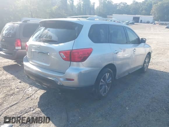 2018 Nissan Pathfinder SL with VIN 5N1DR2MN5JC642203, listed as a IAAI auction lot 43238078 with 117,305 mi miles and . Bid and sale history available at DreamBid. Image 4.