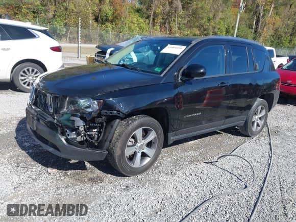 2017 Jeep Compass High Altitude с VIN 1C4NJDEB1HD100407, выставлен на аукционе IAAI как лот 43481056 с пробегом 86 682 миль миль и . История ставок и продаж доступна на DreamBid. Изображение 18.