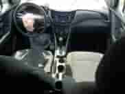 2021 Chevrolet Trax LS z VIN KL7CJKSB5MB319454, wystawiony jako Copart lot #64033955 z przebiegiem 30 250 mil mil oraz Szkoda całkowita • Salvage title. Historia ofert i sprzedaży dostępna na DreamBid. Obrazek 8.