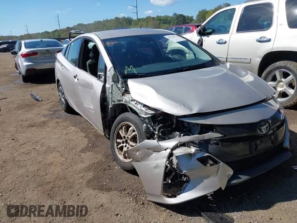 2020 Toyota Prius LE with VIN JTDKARFP5L3131815, listed as a IAAI auction lot 43370535 with 65,133 mi miles and . Bid and sale history available at DreamBid. Image 6.