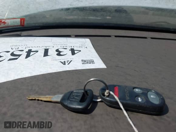 2001 Honda Accord EX z VIN 1HGCG16501A072217, wystawiony jako IAAI lot #43145354 z przebiegiem 162 546 mil mil oraz . Historia ofert i sprzedaży dostępna na DreamBid. Obrazek 11.