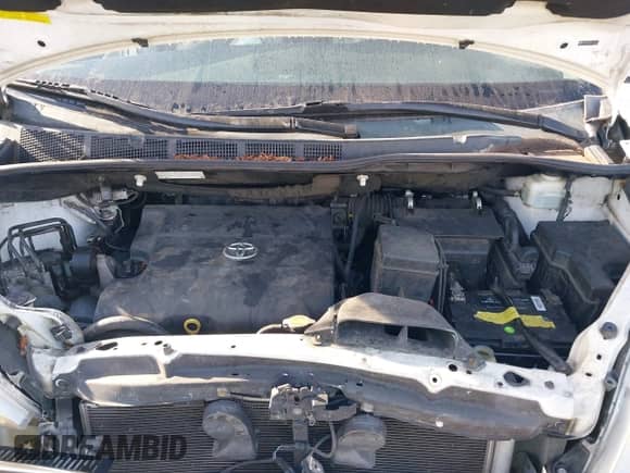 2013 Toyota Sienna XLE AAS with VIN 5TDYK3DC8DS324853, listed as a IAAI auction lot 41647704 with 143,656 mi miles and . Bid and sale history available at DreamBid. Image 10.