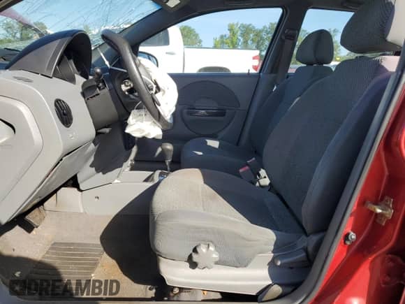 2005 Chevrolet Aveo LT с VIN KL1TG52665B406763, выставлен на аукционе Copart как лот 65289085 с пробегом 138 795 миль миль и Списание • Salvage title. История ставок и продаж доступна на DreamBid. Изображение 7.