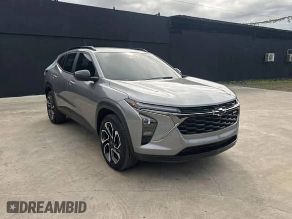 2025 Chevrolet Trax 2RS с VIN KL77LJEP7SC024764, выставлен на аукционе Copart как лот 87219145 с пробегом 3 030 миль миль и Списание • Salvage title. История ставок и продаж доступна на DreamBid. Изображение 1.