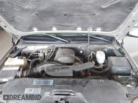 2005 Chevrolet Suburban Z71 с VIN 3GNFK16Z25G201120, выставлен на аукционе IAAI как лот 42402550 с пробегом 214 095 миль миль и . История ставок и продаж доступна на DreamBid. Изображение 10.