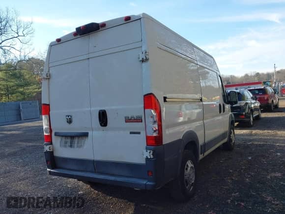 2018 Ram ProMaster Cargo с VIN 3C6TRVCG6JE110222, выставлен на аукционе IAAI как лот 41010863 с пробегом 75 639 миль миль и . История ставок и продаж доступна на DreamBid. Изображение 4.