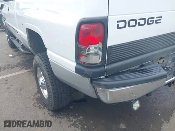 2001 Dodge 2500 with VIN 3B7KF23711G233829, listed as a IAAI auction lot 42277336 with 206,695 mi miles and . Bid and sale history available at DreamBid. Image 18.