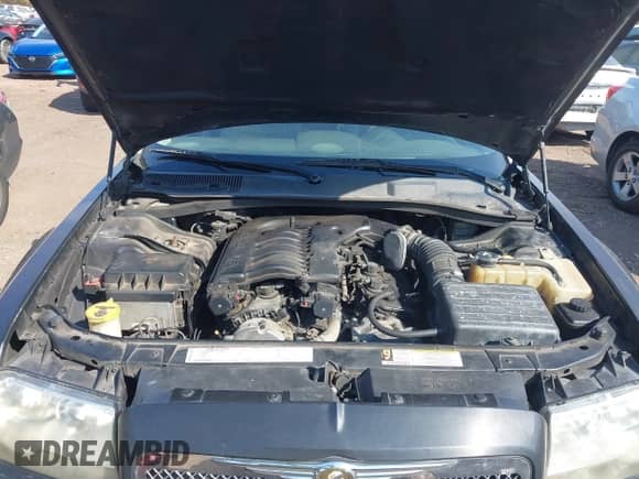 2007 Chrysler 300 Limited с VIN 2C3KA53G17H877702, выставлен на аукционе IAAI как лот 43286540 с пробегом 180 027 миль миль и . История ставок и продаж доступна на DreamBid. Изображение 10.