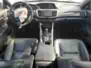 2017 Honda Accord Touring с VIN 1HGCR3F98HA005836, выставлен на аукционе Copart как лот 65583105 с пробегом 114 295 миль миль и Списание • Salvage title. История ставок и продаж доступна на DreamBid. Изображение 8.