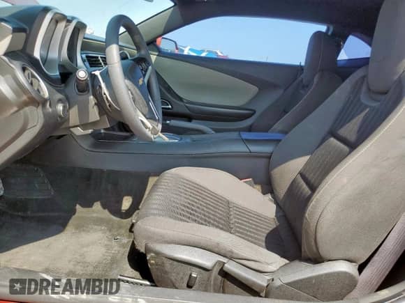 2015 Chevrolet Camaro LS z VIN 2G1FB1E3XF9195674, wystawiony jako Copart lot #71864935 z przebiegiem 181 818 mil mil oraz Szkoda całkowita • Salvage title. Historia ofert i sprzedaży dostępna na DreamBid. Obrazek 7.