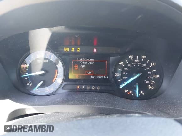 2018 Ford Explorer z VIN 1FM5K7BH6JGB85543, wystawiony jako IAAI lot #42305090 z przebiegiem 75 662 mil mil oraz . Historia ofert i sprzedaży dostępna na DreamBid. Obrazek 7.