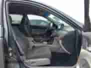 2011 Honda Accord EX z VIN 1HGCP2F78BA045470, wystawiony jako IAAI lot #42389464 z przebiegiem 118 045 mil mil oraz . Historia ofert i sprzedaży dostępna na DreamBid. Obrazek 5.