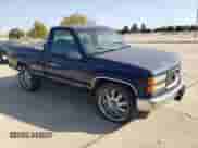 1998 GMC Sierra 1500 z VIN 1GTEC14W2WZ549558, wystawiony jako Copart lot #76294734 z przebiegiem 183 039 mil mil oraz Szkoda całkowita • Salvage title. Historia ofert i sprzedaży dostępna na DreamBid. Obrazek 4.