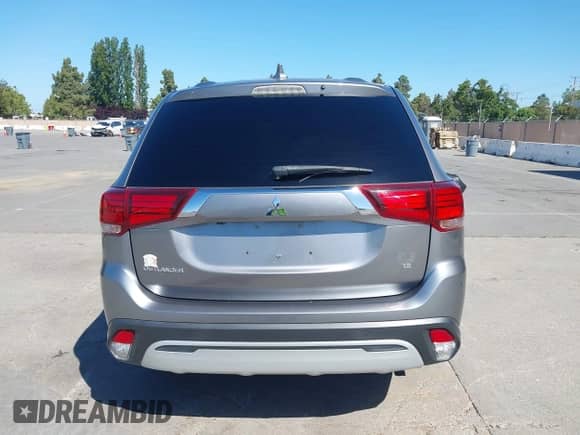 2020 Mitsubishi Outlander SE с VIN JA4AD3A35LZ048784, выставлен на аукционе IAAI как лот 42327627 с пробегом 42 516 миль миль и . История ставок и продаж доступна на DreamBid. Изображение 17.