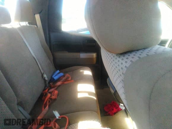 2007 Toyota Tundra SR5 с VIN 5TBRT54117S450030, выставлен на аукционе IAAI как лот 43374640 с пробегом Не указан миль и . История ставок и продаж доступна на DreamBid. Изображение 8.