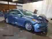 2017 Hyundai Sonata Limited with VIN 5NPE34AF0HH486587, listed as a Copart auction lot 84400665 with 33,688 mi miles and Salvage title. Bid and sale history available at DreamBid. Image 4.