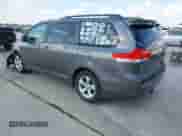 2012 Toyota Sienna LE с VIN 5TDKK3DC2CS180463, выставлен на аукционе IAAI как лот 43250009 с пробегом 127 980 миль миль и . История ставок и продаж доступна на DreamBid. Изображение 3.