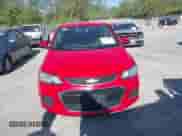 2018 Chevrolet Sonic LT z VIN 1G1JD5SB9J4126235, wystawiony jako IAAI lot #42225764 z przebiegiem 59 470 mil mil oraz . Historia ofert i sprzedaży dostępna na DreamBid. Obrazek 12.