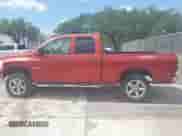 2008 Dodge 1500 SLT с VIN 1D7HU18N88S510096, выставлен на аукционе IAAI как лот 42476205 с пробегом 107 883 миль миль и . История ставок и продаж доступна на DreamBid. Изображение 14.