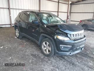 2017 Jeep Compass Latitude z VIN 3C4NJCBBXHT669314, wystawiony jako IAAI lot #42823381 z przebiegiem 97 527 mil mil oraz . Historia ofert i sprzedaży dostępna na DreamBid. Obrazek 1.