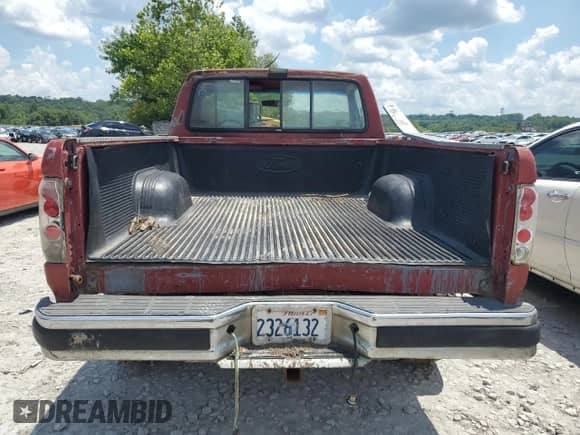 1991 Ford F-150 z VIN 1FTEF14N6MNA24084, wystawiony jako Copart lot #64648735 z przebiegiem 60 897 mil mil oraz Szkoda całkowita • Salvage title. Historia ofert i sprzedaży dostępna na DreamBid. Obrazek 6.