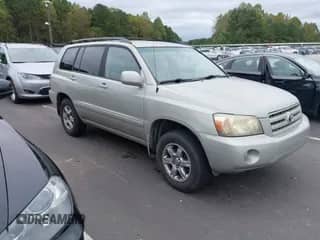 2006 Toyota Highlander with VIN JTEGP21A960103757, listed as a IAAI auction lot 43441515 with 229,884 mi miles and . Bid and sale history available at DreamBid. Image 1.