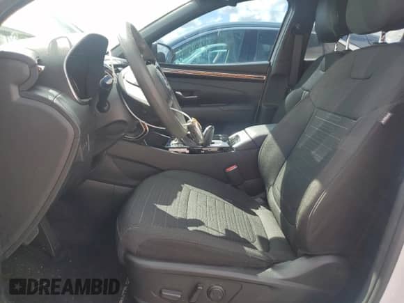 2023 Hyundai Santa Cruz SEL с VIN 5NTJB4AE2PH048940, выставлен на аукционе Copart как лот 73878324 с пробегом Не указан миль и На запчасти • Non repairable. История ставок и продаж доступна на DreamBid. Изображение 7.