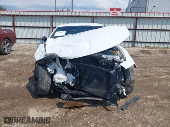 2020 Dodge Charger SXT with VIN 2C3CDXBG7LH208711, listed as a IAAI auction lot 43028429 with Not provided miles and . Bid and sale history available at DreamBid. Image 13.