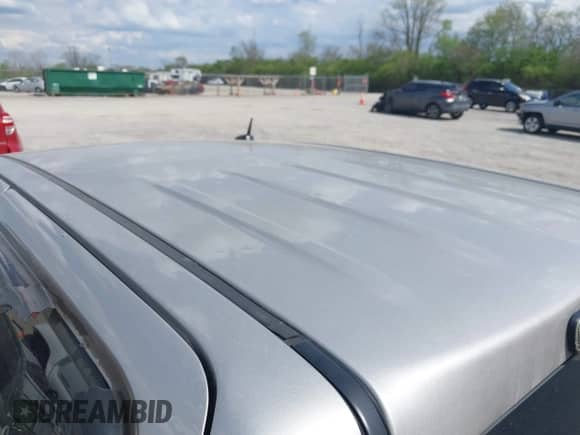 2008 Chevrolet Colorado 2LT z VIN 1GCDT13E588101764, wystawiony jako IAAI lot #42093281 z przebiegiem 144 611 mil mil oraz . Historia ofert i sprzedaży dostępna na DreamBid. Obrazek 18.