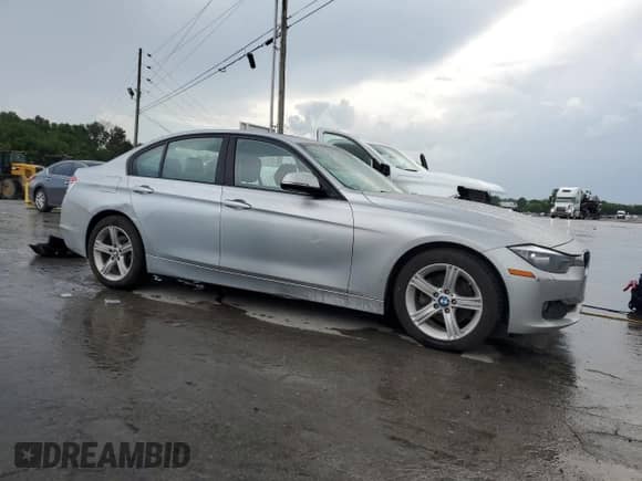 2014 BMW 3 Series 328d xDrive with VIN WBA3D5C55EKX95397, listed as a Copart auction lot 64067585 with 267,962 mi miles and Clean title. Bid and sale history available at DreamBid. Image 4.