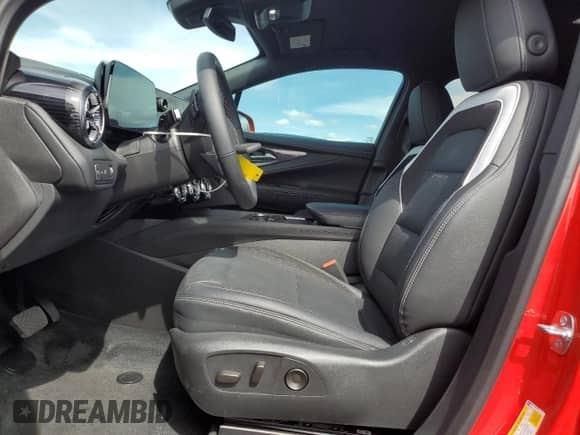 2024 Chevrolet Blazer EV eAWD LT z VIN 3GNKDBRJ6RS247539, wystawiony jako Copart lot #51144295 z przebiegiem 620 mil mil oraz Szkoda całkowita • Salvage title. Historia ofert i sprzedaży dostępna na DreamBid. Obrazek 7.