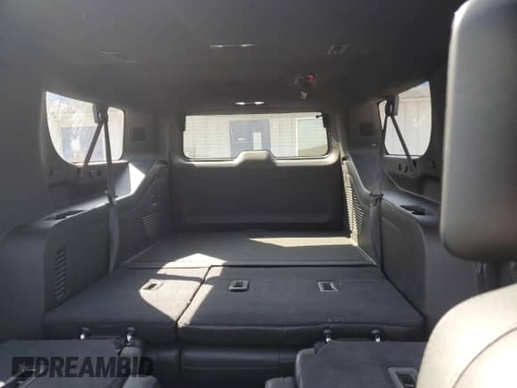 2021 Chevrolet Suburban LT с VIN 1GNSKCKD2MR217806, выставлен на аукционе Copart как лот 71220665 с пробегом 68 380 миль миль и Списание • Salvage title. История ставок и продаж доступна на DreamBid. Изображение 10.
