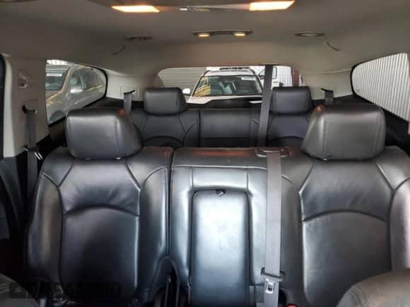 2010 Chevrolet Traverse 2LT z VIN 1GNLVGED6AS127030, wystawiony jako Copart lot #81264335 z przebiegiem 158 194 mil mil oraz Szkoda całkowita • Salvage title. Historia ofert i sprzedaży dostępna na DreamBid. Obrazek 10.