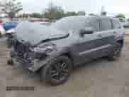 2017 Jeep Grand Cherokee Laredo z VIN 1C4RJFAG2HC901982, wystawiony jako IAAI lot #42605154 z przebiegiem 151 646 mil mil oraz . Historia ofert i sprzedaży dostępna na DreamBid. Obrazek 2.