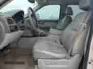 2008 Chevrolet Suburban LTZ с VIN 1GNFC16078R200970, выставлен на аукционе Copart как лот 51547315 с пробегом 178 848 миль миль и Списание • Salvage title. История ставок и продаж доступна на DreamBid. Изображение 7.