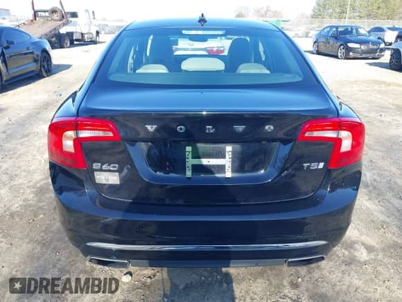 2018 Volvo S60 Inscription с VIN LYV402HK6JB163906, выставлен на аукционе IAAI как лот 41485767 с пробегом 72 184 миль миль и . История ставок и продаж доступна на DreamBid. Изображение 17.