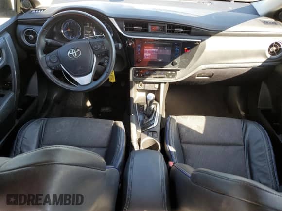 2019 Toyota Corolla L с VIN 5YFBURHEXKP924908, выставлен на аукционе Copart как лот 86702715 с пробегом 120 562 миль миль и Списание • Salvage title. История ставок и продаж доступна на DreamBid. Изображение 8.