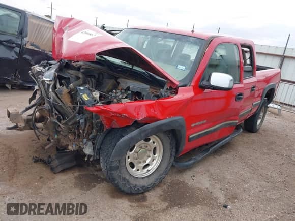 2002 Chevrolet Silverado 1500HD LT с VIN 1GCGK13U12F147411, выставлен на аукционе IAAI как лот 42066867 с пробегом Не указан миль и . История ставок и продаж доступна на DreamBid. Изображение 2.