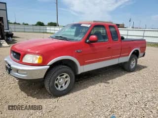 1997 Ford F-150 XL с VIN 1FTDX1868VKB35234, выставлен на аукционе Copart как лот 63228485 с пробегом 167 217 миль миль и Списание • Salvage title. История ставок и продаж доступна на DreamBid. Изображение 1.