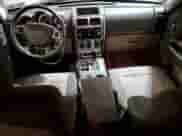 2007 Dodge Nitro SLT с VIN 1D8GU58K97W669625, выставлен на аукционе Copart как лот 79652324 с пробегом 102 954 миль миль и Списание • Salvage title. История ставок и продаж доступна на DreamBid. Изображение 8.