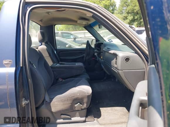 2000 GMC Sierra 1500 SL с VIN 1GTEC14W8YZ228031, выставлен на аукционе IAAI как лот 42003157 с пробегом 232 256 миль миль и . История ставок и продаж доступна на DreamBid. Изображение 5.