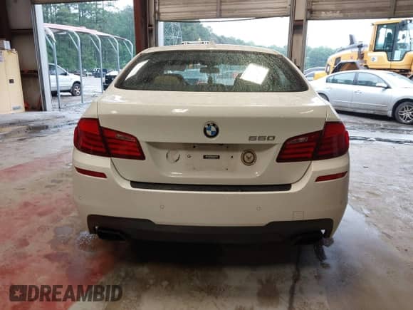 2013 BMW 5 Series 550i с VIN WBAFR9C57DDX80070, выставлен на аукционе IAAI как лот 42321448 с пробегом 242 799 миль миль и . История ставок и продаж доступна на DreamBid. Изображение 16.