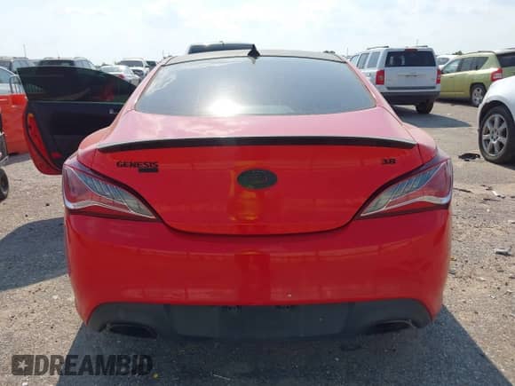 2015 Hyundai Genesis Coupe Ultimate with VIN KMHHU6KJ3FU123255, listed as a IAAI auction lot 42866169 with 97,371 mi miles and . Bid and sale history available at DreamBid. Image 16.