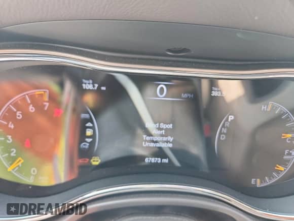 2017 Jeep Grand Cherokee Overland with VIN 1C4RJECG1HC659385, listed as a Copart auction lot 82172205 with 67,873 mi miles and Salvage title. Bid and sale history available at DreamBid. Image 9.