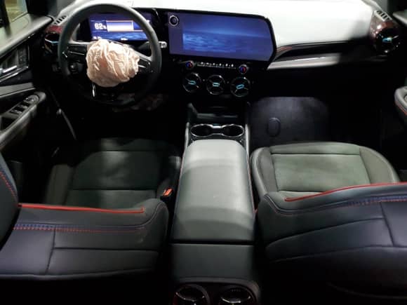 2024 Chevrolet Blazer EV eAWD RS с VIN 3GNKDCRJ3RS172367, выставлен на аукционе Copart как лот 70334315 с пробегом 21 722 миль миль и Списание • Salvage title. История ставок и продаж доступна на DreamBid. Изображение 8.