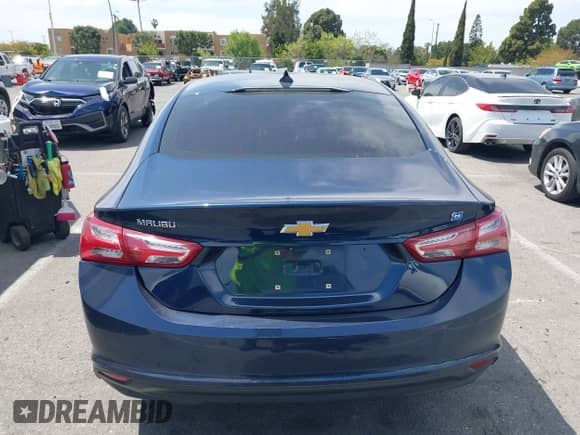 2019 Chevrolet Malibu Hybrid с VIN 1G1ZF5SU5KF141612, выставлен на аукционе IAAI как лот 42017078 с пробегом 135 747 миль миль и . История ставок и продаж доступна на DreamBid. Изображение 16.